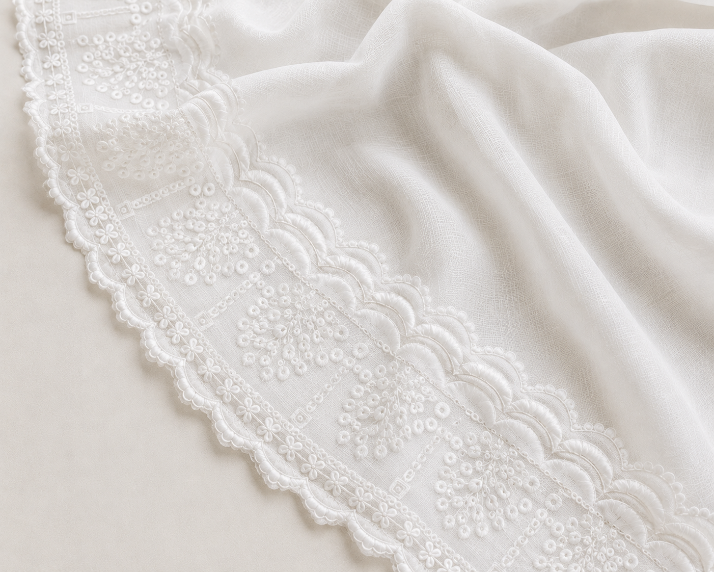 Noir Bloom – White Scalloped Dupatta